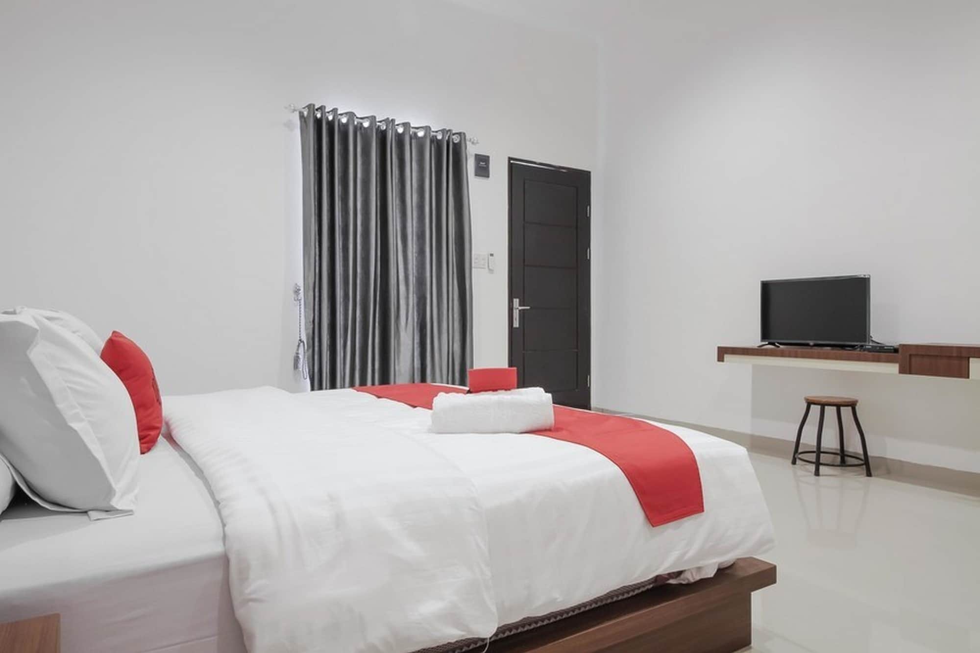 Reddoorz Premium @ Setiabudi Medan Sunggal Exterior foto